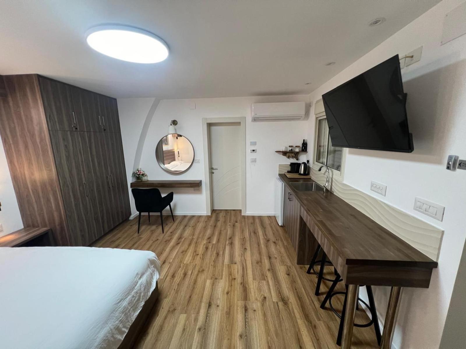 Johny'S Boutique Apartment ハイファ エクステリア 写真