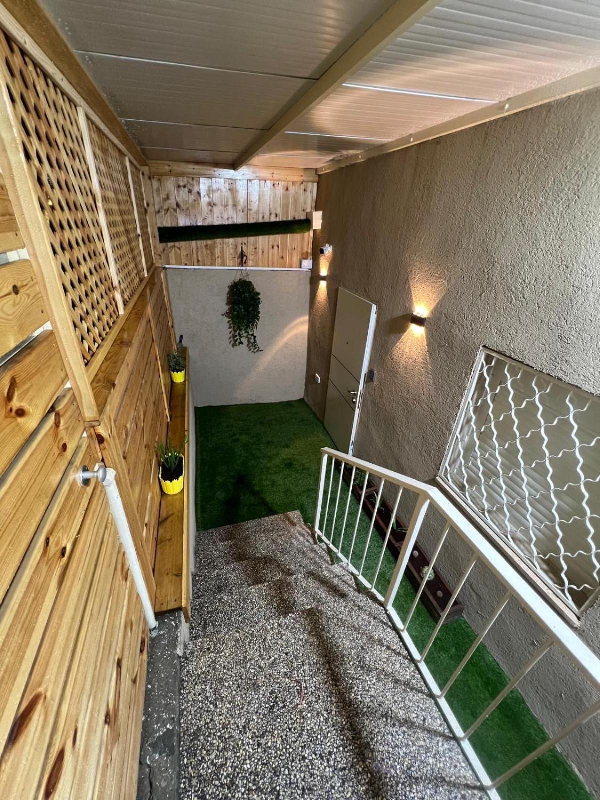Johny'S Boutique Apartment ハイファ エクステリア 写真
